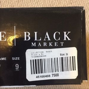 White House Black Market Shoes - Whbm black and white kitten heel shoes White House Black Market Shoes - Whbm black and white kitten heel shoes